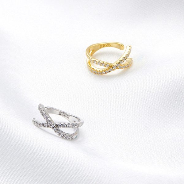 Simple Metal Line No Piercing Ear Cuff - Image 4